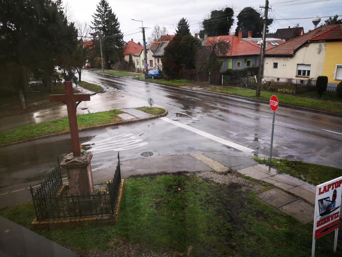 Berik Apartman Pécs Exteriör bild